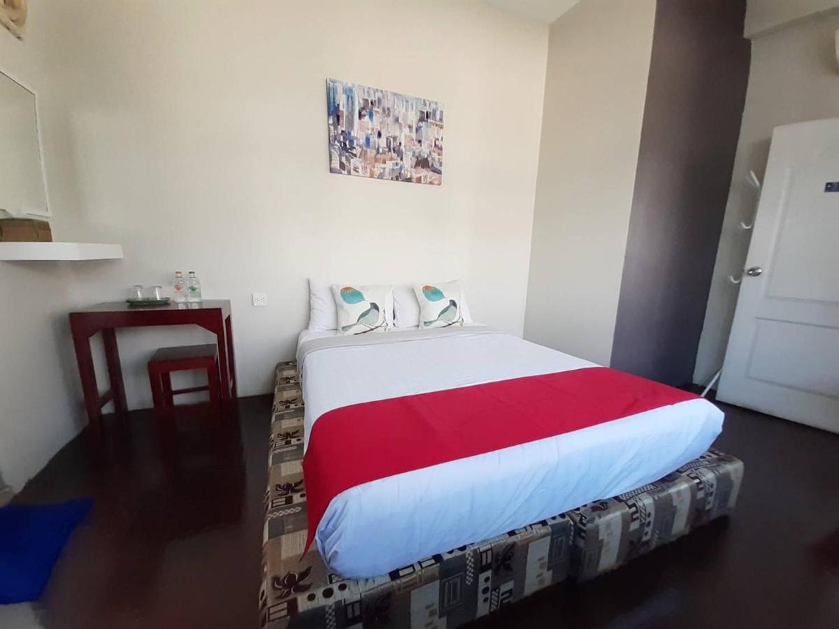 Born Guest House Чиангмай Экстерьер фото