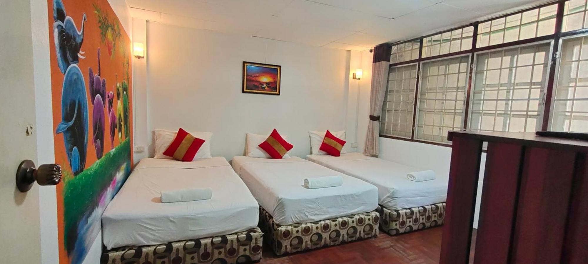 Born Guest House Чиангмай Экстерьер фото